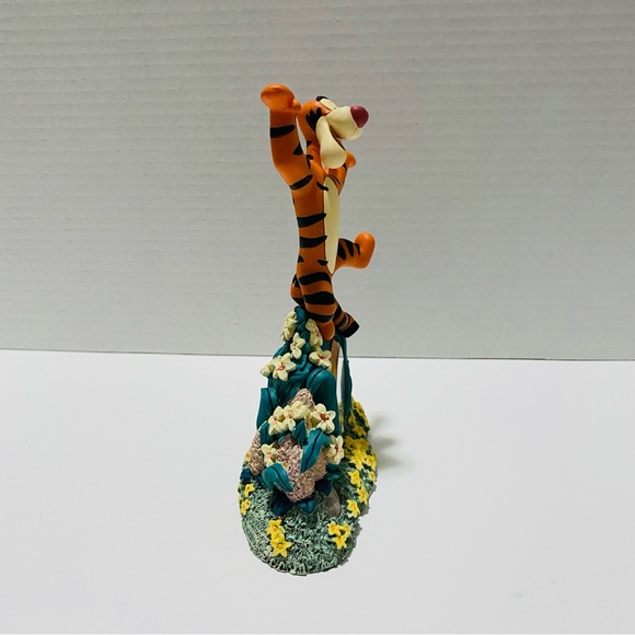 NEW Disney Direct Tigger clock - Picture 5 of 11